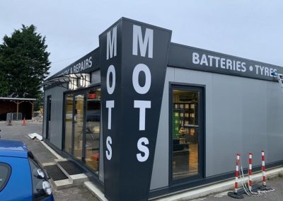 Perfect Kiosks- Portable Office, Temporary Modular Building, Portable Cabin 9m x 6m (30ft x 20ft)