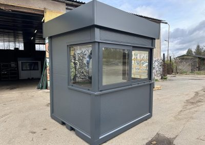 Perfect Kiosks - Security kiosk 220cm x 200cm ) price includes: electrical installation, wall-mounted electric heater, under window counter and advertising header